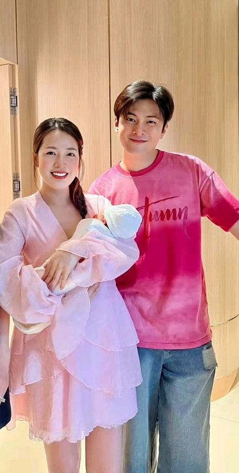 Puka và Gin Tuấn Kiệt lần đầu hé lộ hình ảnh hiếm của nhóc tỳ- Ảnh 4.