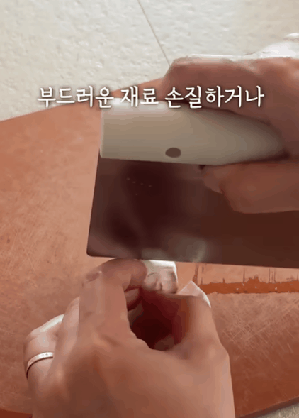 Không phải nồi niêu xoong chảo, đây mới là 6 món đồ nhà bếp khiến các bà nội trợ Hàn Quốc "mê mệt" - Ảnh 6.