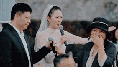 Tóm gọn "ác nữ showbiz" thân mật đi bar với trai lạ, nghi đã bí mật bỏ chồng đại gia hơn 17 tuổi - Ảnh 3. Tóm gọn "ác nữ showbiz" thân mật đi bar với trai lạ, nghi đã bí mật bỏ chồng đại gia hơn 17 tuổi - Ảnh 3.