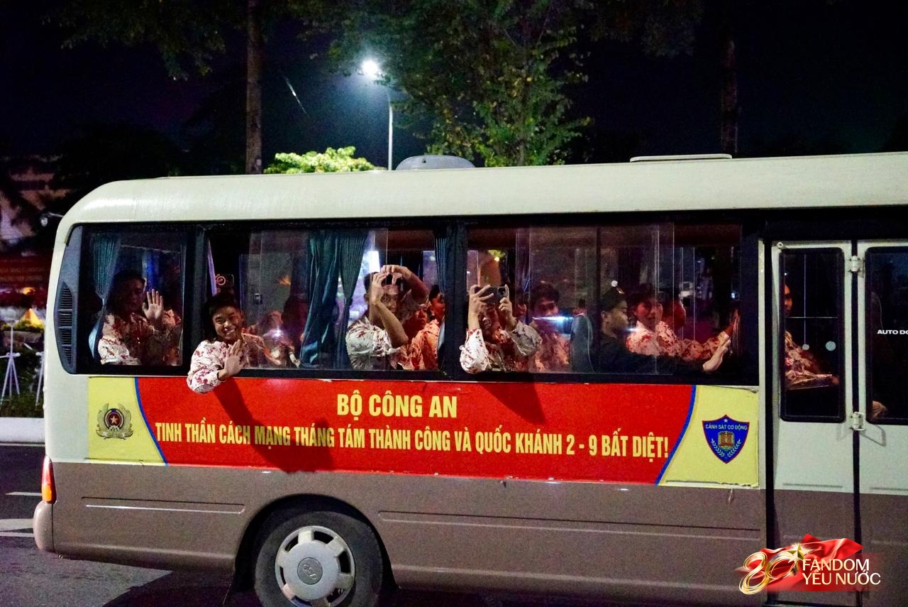 5 giờ sáng tại Quảng trường Ba Đình: Các khối đã bắt đầu di chuyển vào vị trí- Ảnh 12.