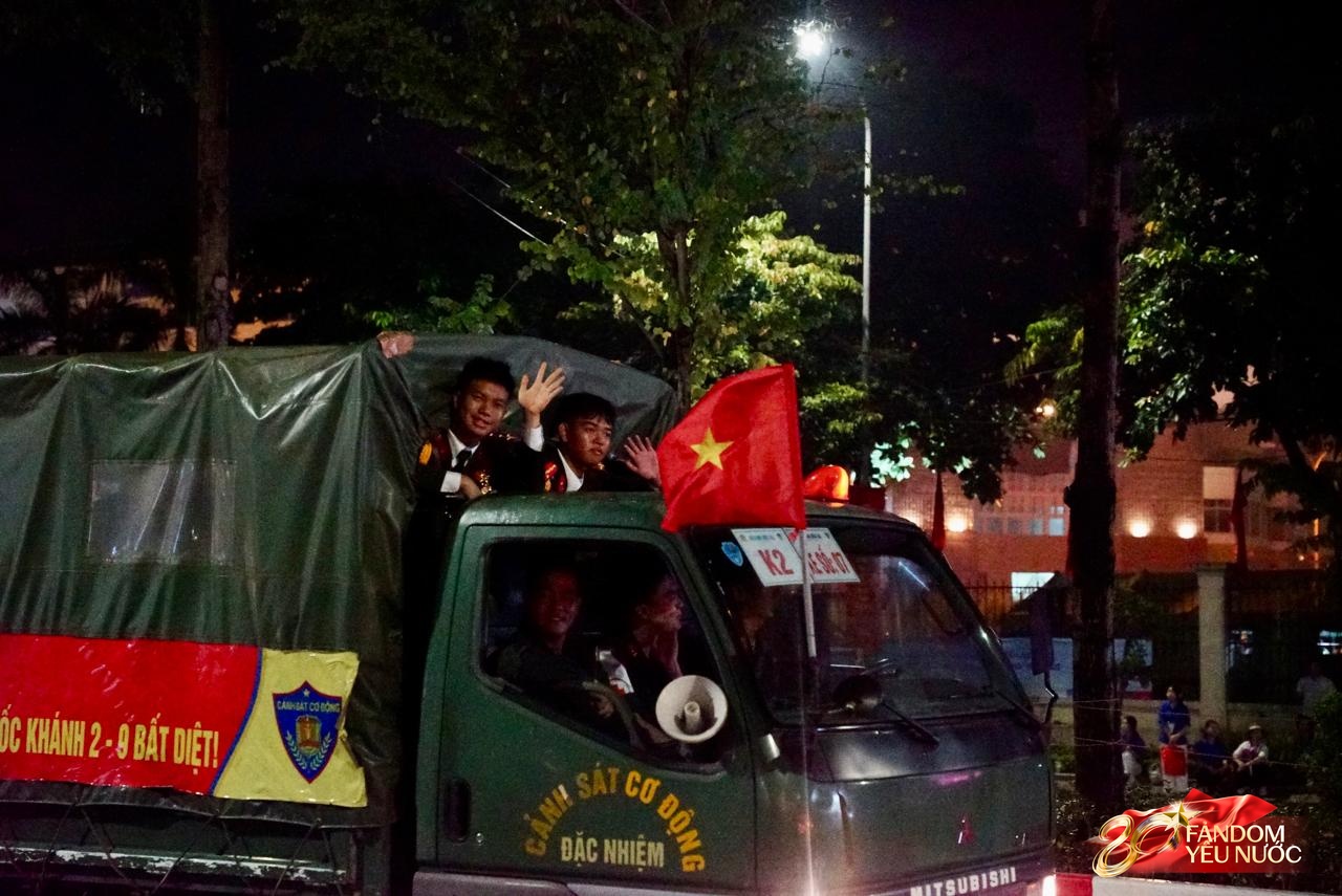 5 giờ sáng tại Quảng trường Ba Đình: Các khối đã bắt đầu di chuyển vào vị trí- Ảnh 13.