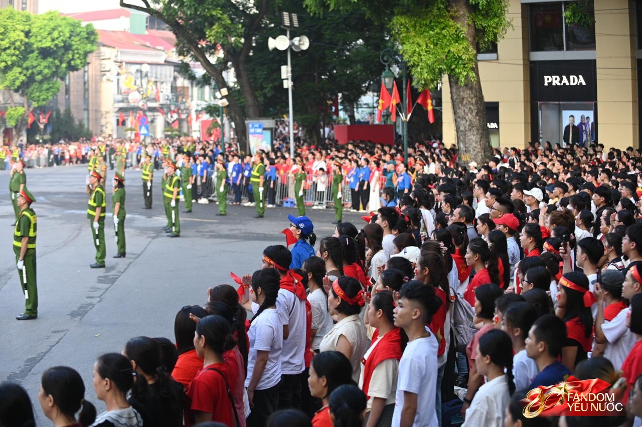 6h30 sáng 2/9: Lễ diễu binh diễu hành kỷ niệm 80 năm Quốc khánh chính thức bắt đầu- Ảnh 3.