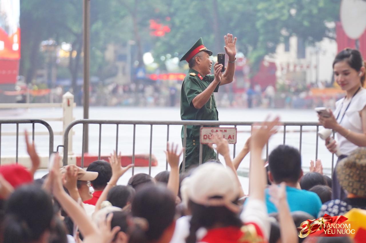 Cảnh tượng trên đường phố Hà Nội 12 tiếng trước ngày diễu binh A80- Ảnh 9.