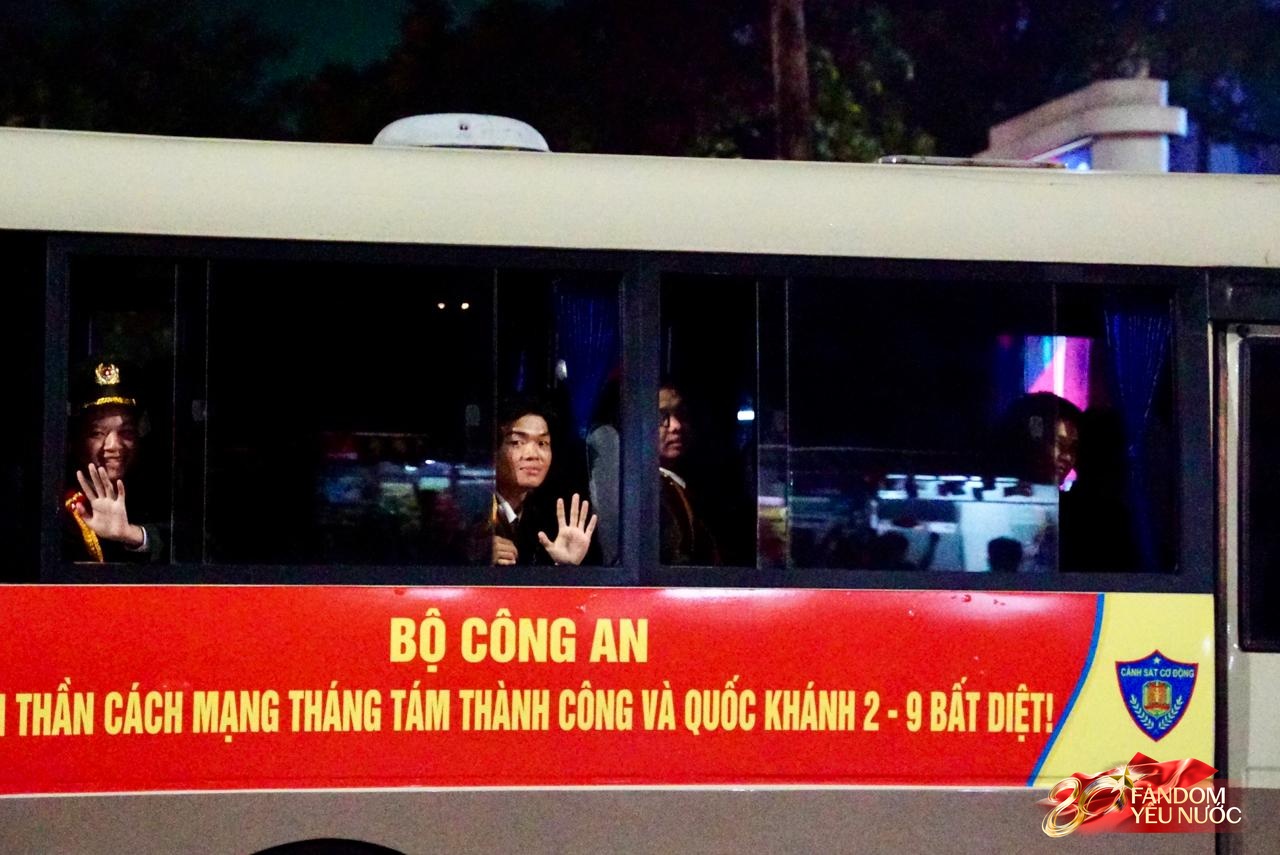 5 giờ sáng tại Quảng trường Ba Đình: Các khối đã bắt đầu di chuyển vào vị trí- Ảnh 10.