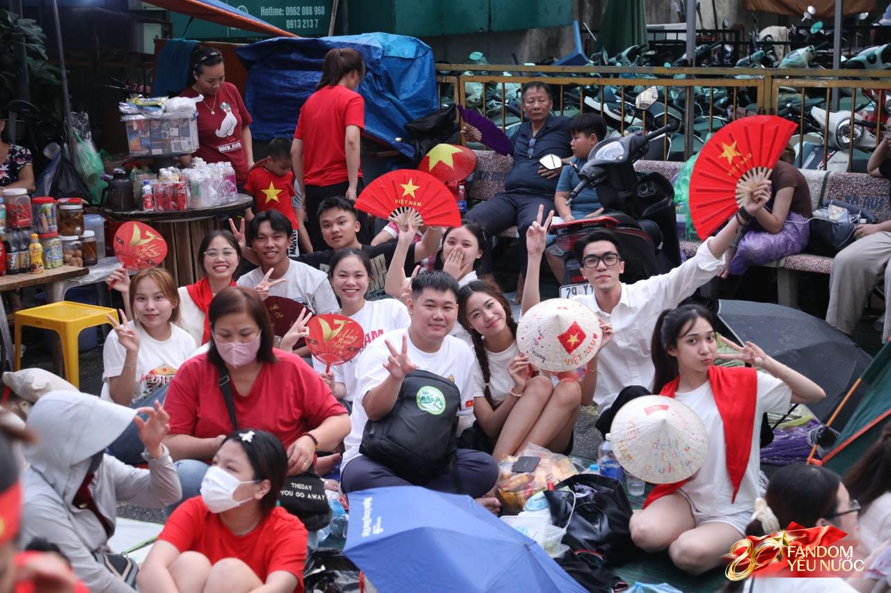 Cảnh tượng trên đường phố Hà Nội 12 tiếng trước ngày diễu binh A80- Ảnh 4.