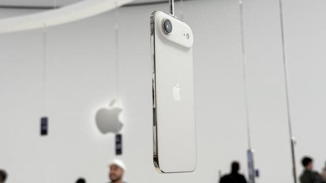 iPhone 17 mở bán sớm, Việt Nam lên thị trường tier 1 - nguồn cung sẽ thế nào? - Ảnh 2.
