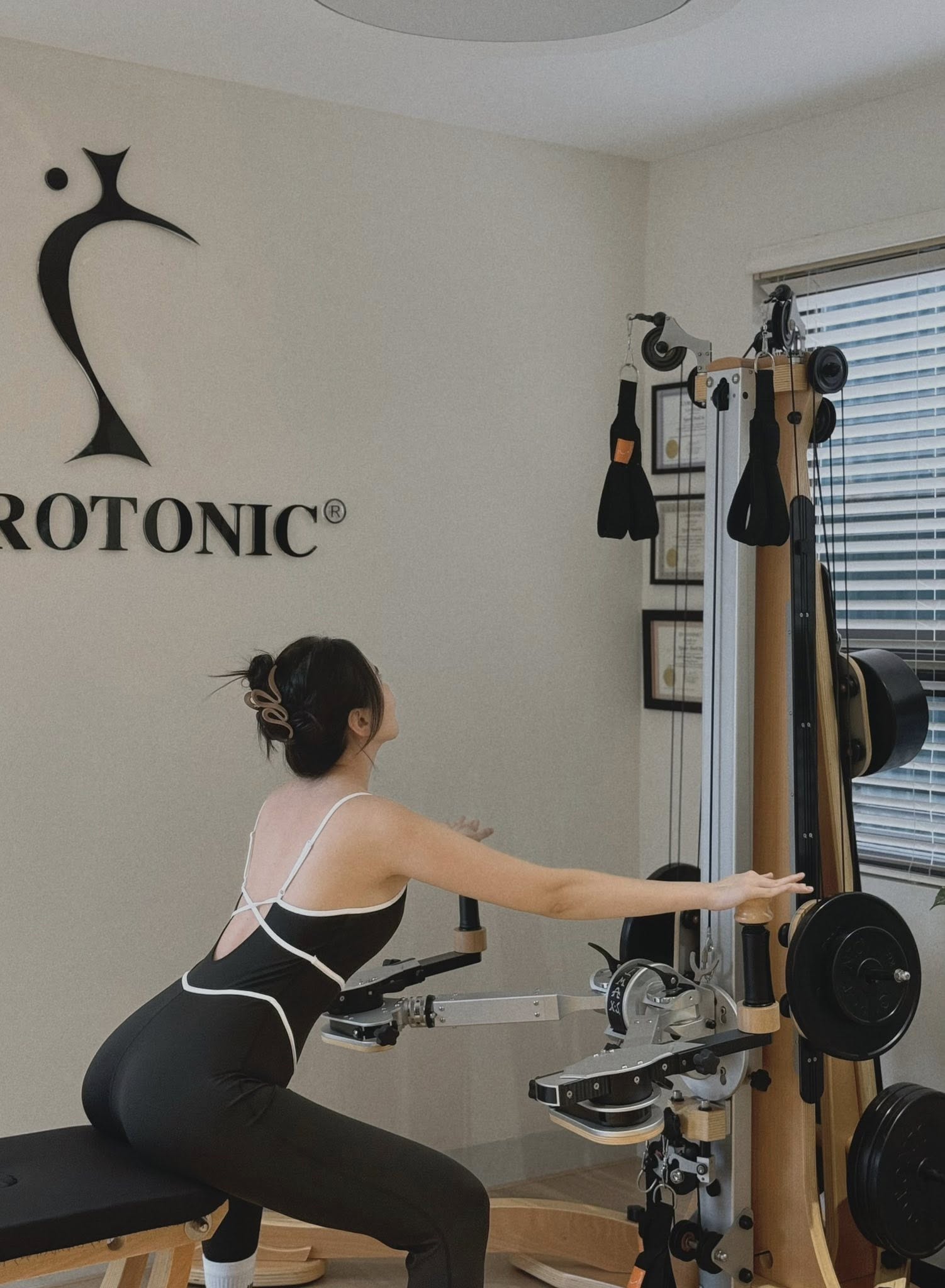 MC Mai Ngọc tự khép lại 9 năm: "Kết thúc quá trình thanh lọc, điều gì cần trả cũng đã trả..." - Ảnh 4. MC Mai Ngọc tự khép lại 9 năm: "Kết thúc quá trình thanh lọc, điều gì cần trả cũng đã trả..." - Ảnh 4.