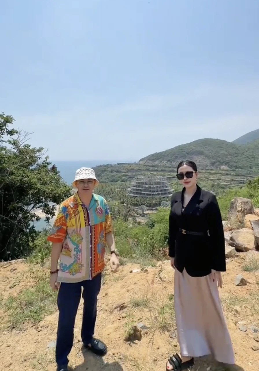 Ngân Collagen lên tiếng giải thích vụ Ngân Collagen lên tiếng giải thích vụ