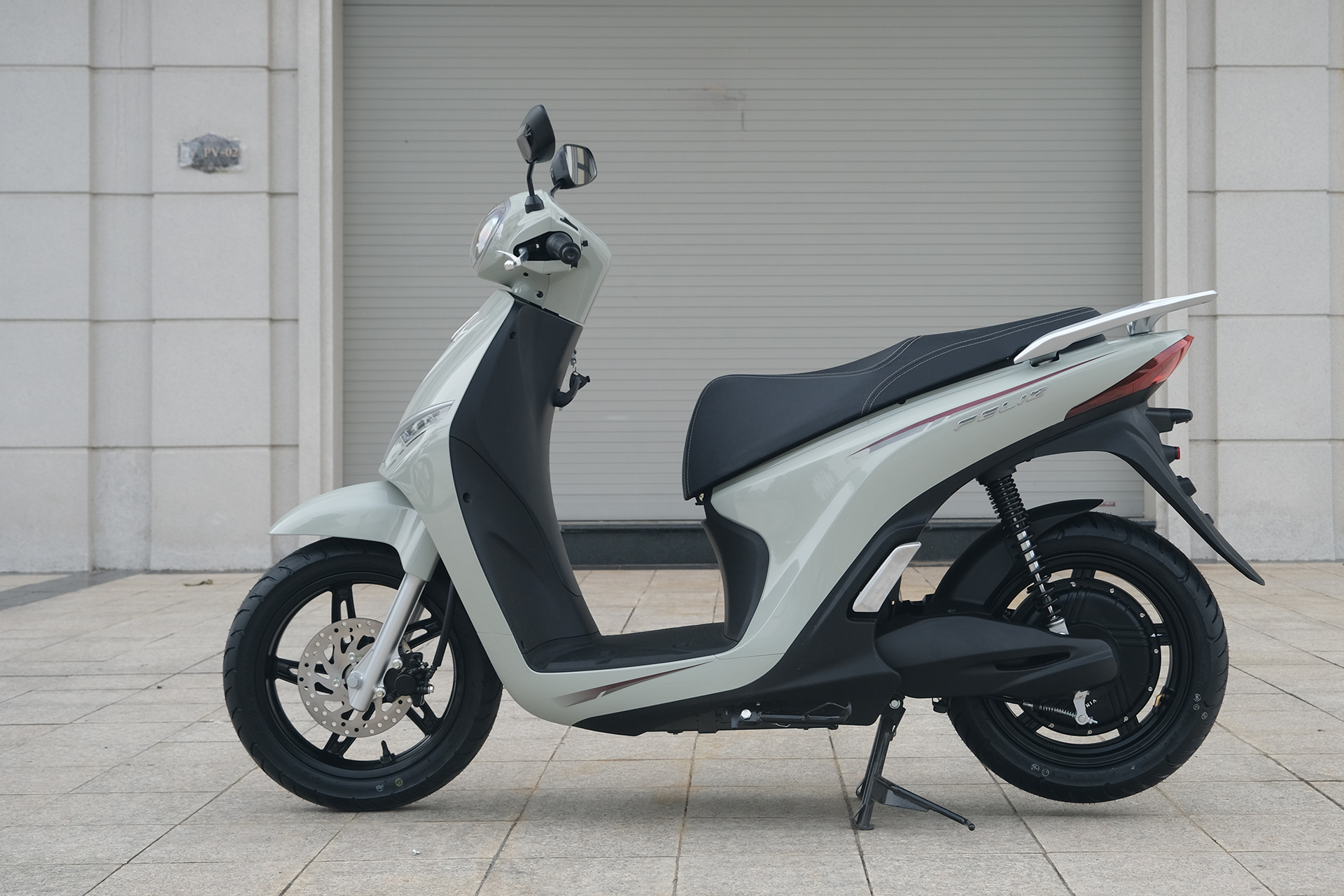 3 mẫu xe máy điện VinFast Vero X, Feliz và Feliz Lite: Giá từ 22,7 triệu đồng, chạy tới 262km - Ảnh 6.