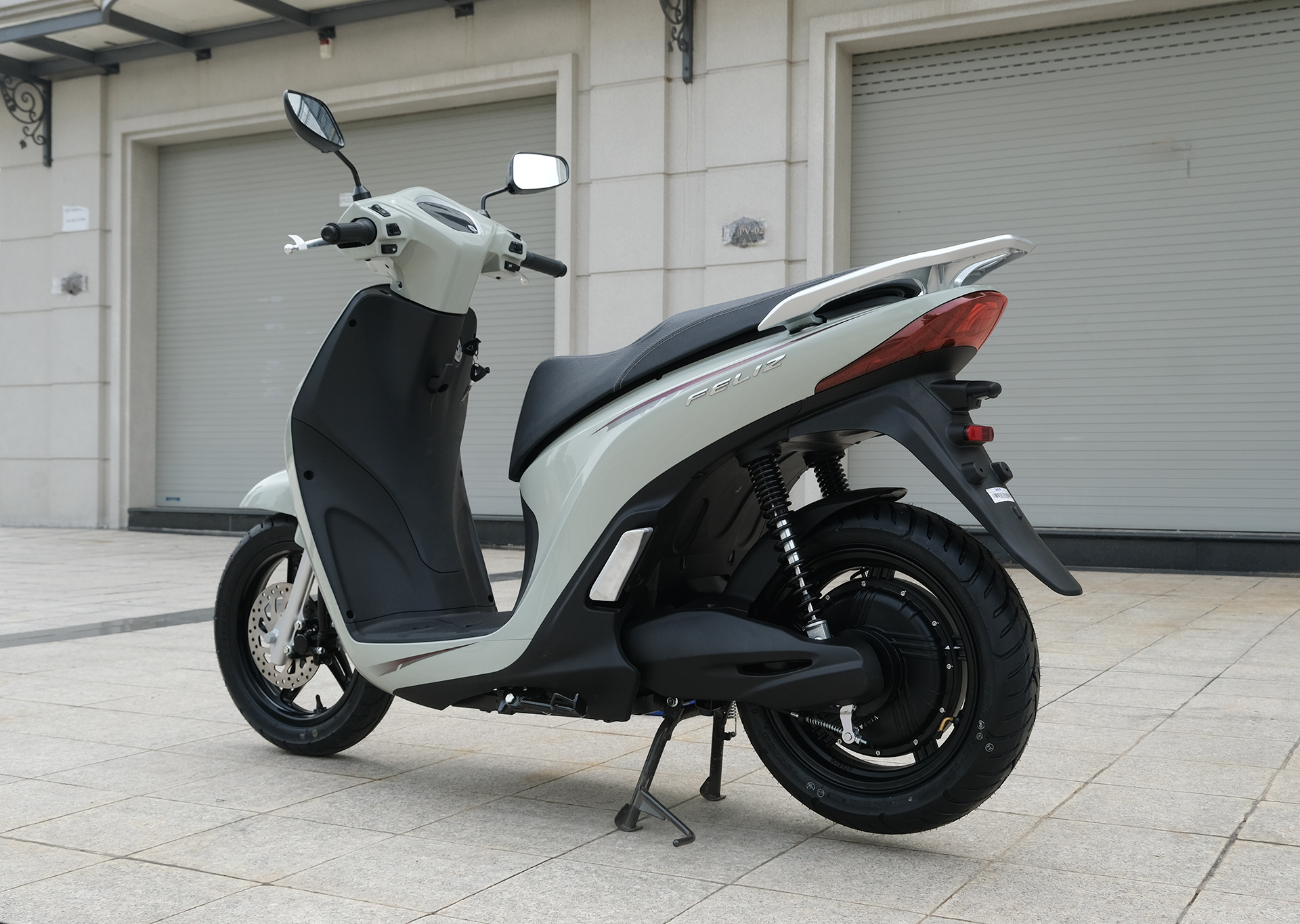 3 mẫu xe máy điện VinFast Vero X, Feliz và Feliz Lite: Giá từ 22,7 triệu đồng, chạy tới 262km - Ảnh 4.