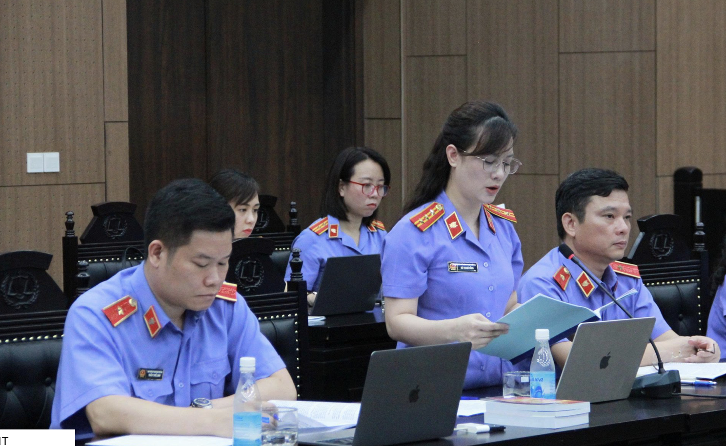 Cựu phó chủ nhiệm Văn phòng Quốc hội, cựu trợ lý Chủ tịch Quốc hội bị đề nghị 5-6 năm - Ảnh 1.