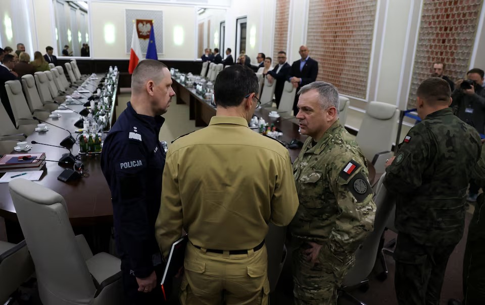 Ba Lan muốn k&iacute;ch hoạt Điều 4 NATO sau vụ kh&ocirc;ng phận bị x&acirc;m phạm - Ảnh 2.