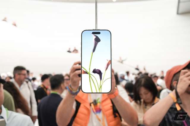IPhone Air siêu mỏng ra mắt: Đối thủ đáng gờm của Galaxy S25 và iPad Pro - Ảnh 2. IPhone Air siêu mỏng ra mắt: Đối thủ đáng gờm của Galaxy S25 và iPad Pro - Ảnh 2.