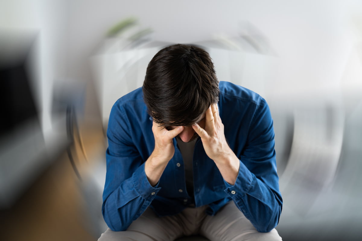 Đan Trường Lần Đầu Tiết Lộ Về Vấn Đề Sức Khỏe Đáng Lo Ngại: “Có Những Ngày Tôi Liên Tục Bị Chóng Mặt” 2 Roi Loan Tien Dinh 1757487521541 17574875217211627486101