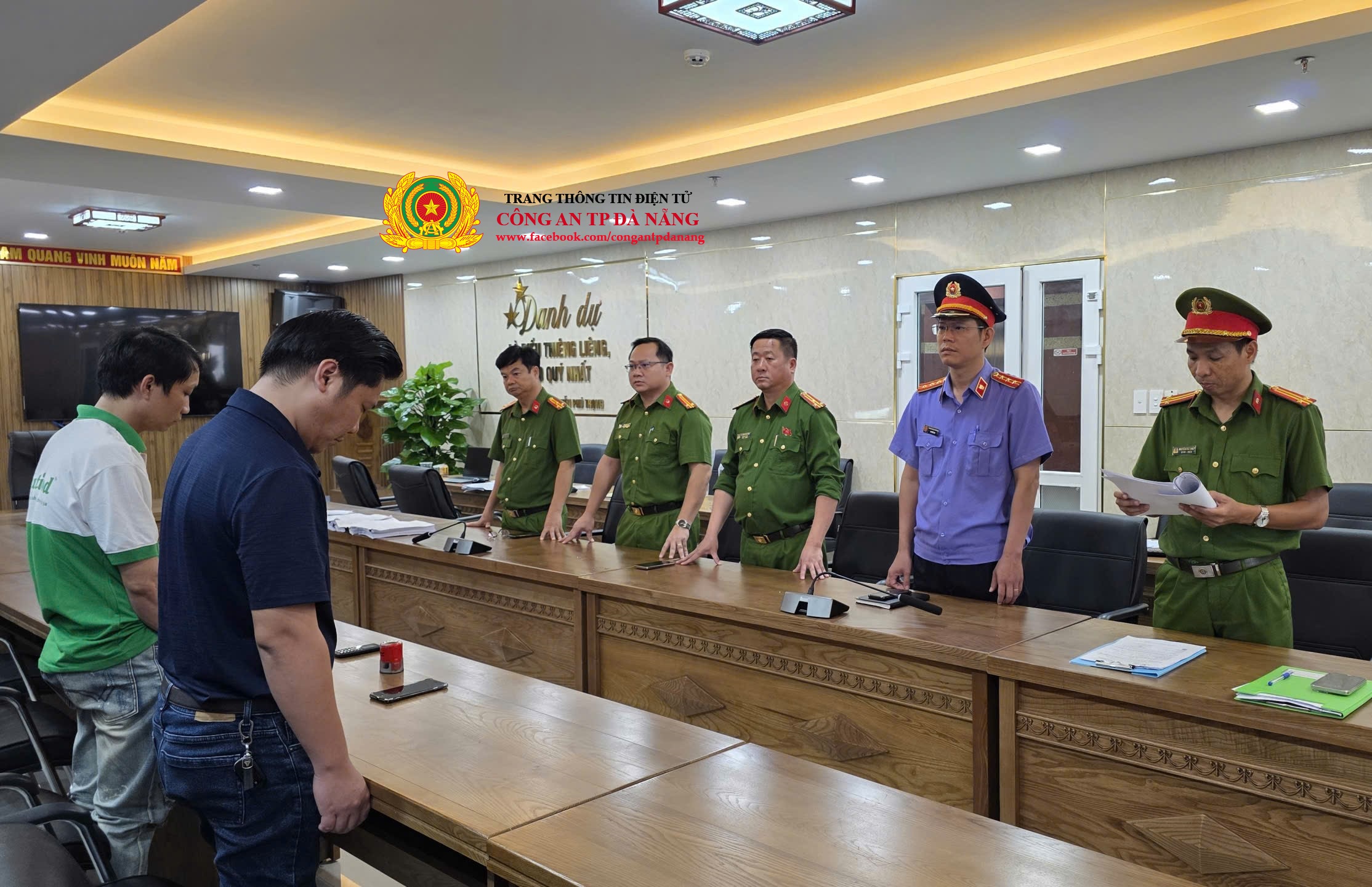Kh&aacute;m x&eacute;t xưởng sản xuất của C&ocirc;ng ty Vannest, bắt Nguyễn Thanh Trường v&agrave; Nguyễn Ngọc Ch&acirc;u - Ảnh 1.