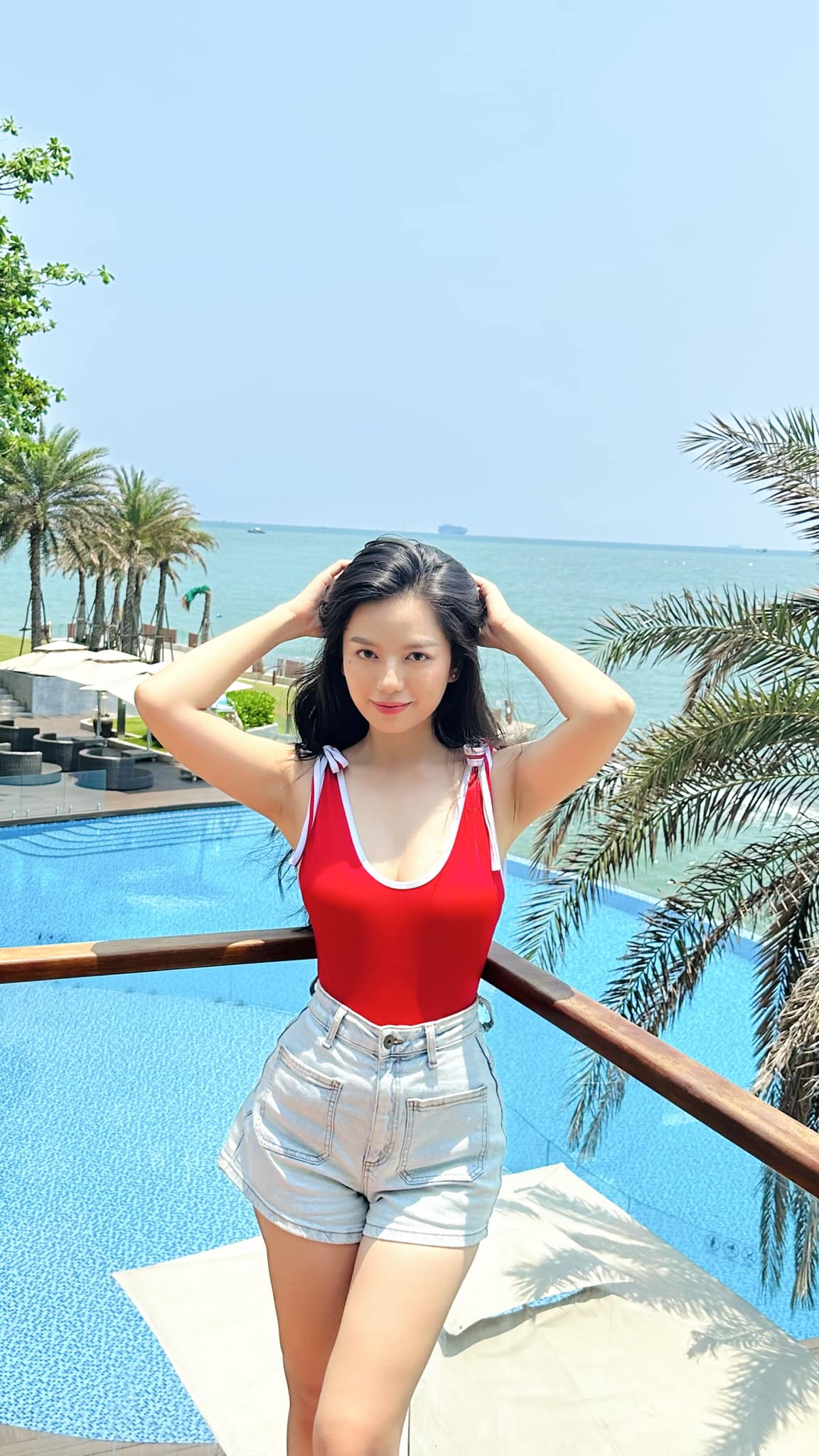 Bí quyết giữ dáng và năng lượng tích cực của “bông hồng” Mưa đỏ- Ảnh 13. Bí quyết giữ dáng và năng lượng tích cực của “bông hồng” Mưa đỏ- Ảnh 13.