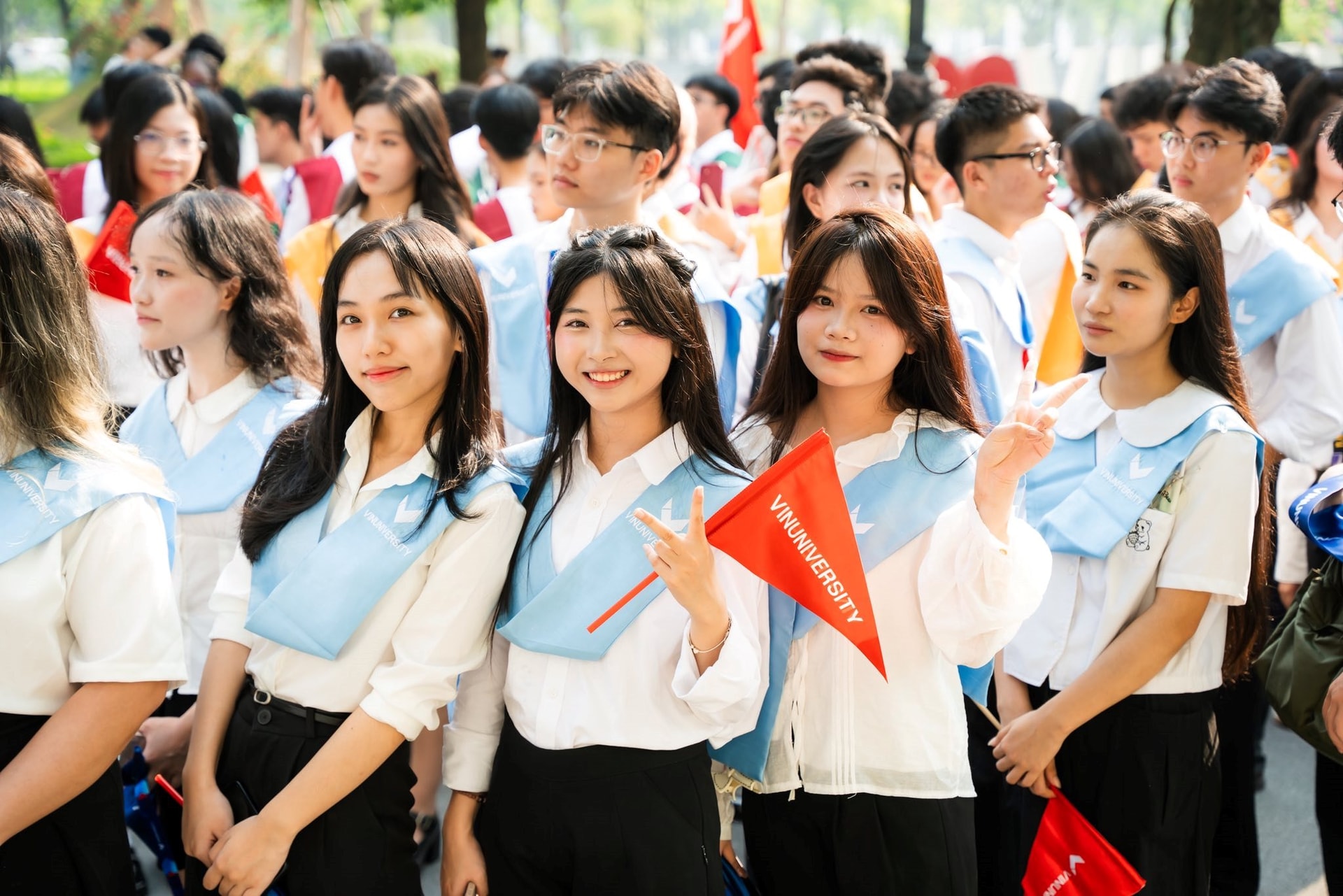 1 năm chưa từng có tại ĐH của tỷ phú Phạm Nhật Vượng: - Ảnh 1.