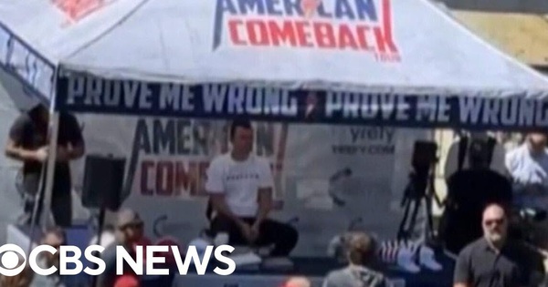 Ăn mừng vụ ám sát Charlie Kirk, nhân viên mật vụ Mỹ bị đình chỉ ngay lập tức - Ảnh 2.