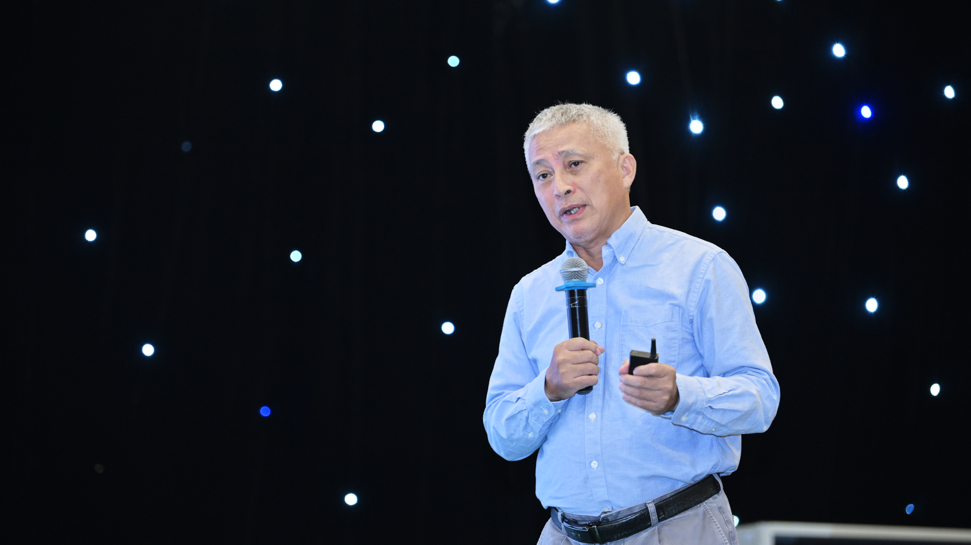 Ô nhiễm không khí gây ra khoảng 60.000 ca tử vong sớm mỗi năm ở Việt Nam- Ảnh 3. Ô nhiễm không khí gây ra khoảng 60.000 ca tử vong sớm mỗi năm ở Việt Nam- Ảnh 3.