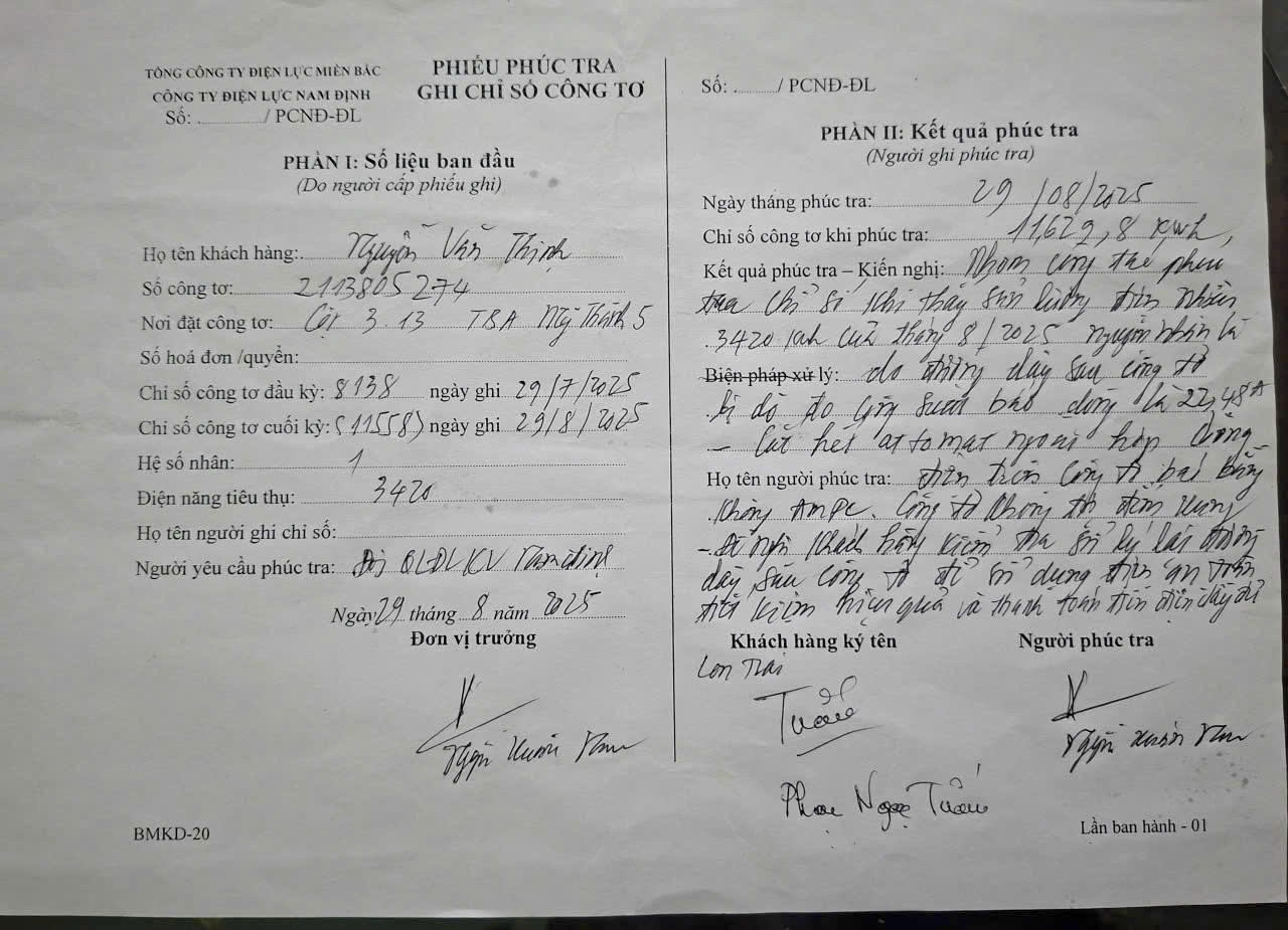 Cụ bà U80 sốc với hóa đơn điện cao 12 triệu đồng tháng 8 / 2025 tại Ninh Bình - Ảnh 1.