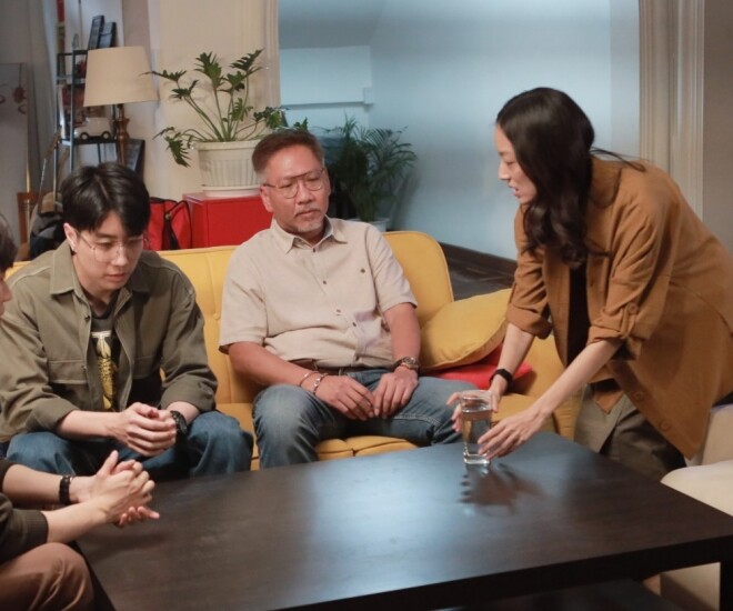 Bố chồng đòi bán nhà, cả gia đình phản đối, đến khi giấy tờ hé lộ ai cũng sững sờ vì cái tên chủ sở hữu- Ảnh 1.