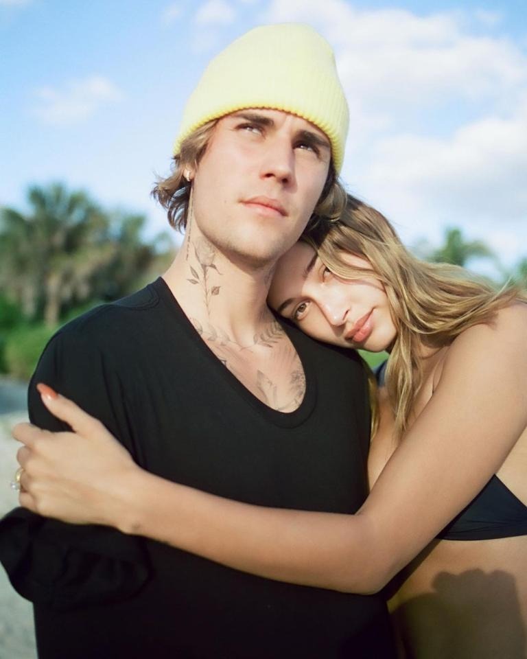 Justin Bieber làm sao nữa vậy: Ra đường mặc mỗi đồ lót, đến giày dép cũng chẳng xỏ!- Ảnh 8. Justin Bieber làm sao nữa vậy: Ra đường mặc mỗi đồ lót, đến giày dép cũng chẳng xỏ!- Ảnh 8.