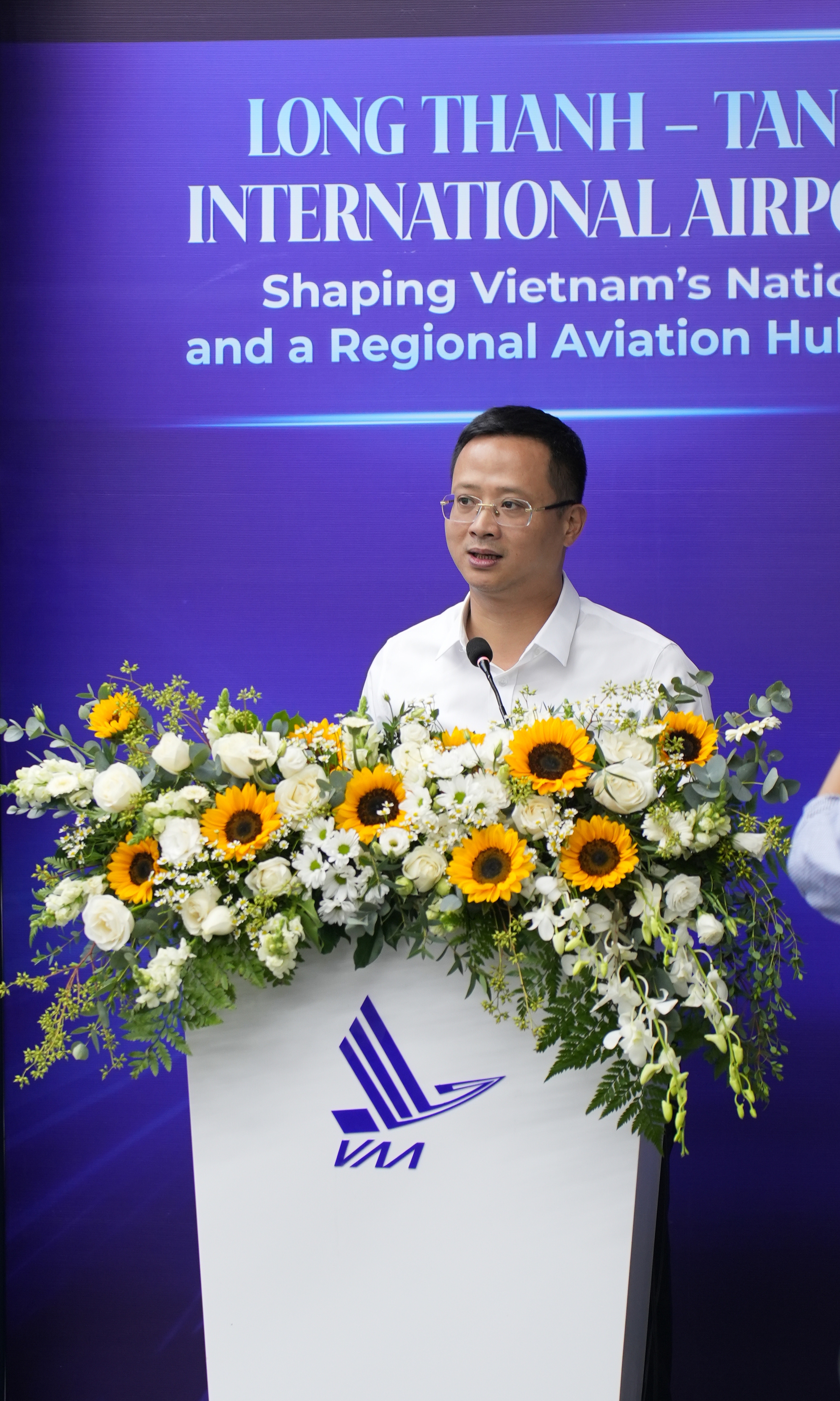 Cân nhắc kỹ khi chuyển toàn bộ chuyến bay quốc tế từ Tân Sơn Nhất về Long Thành- Ảnh 3.