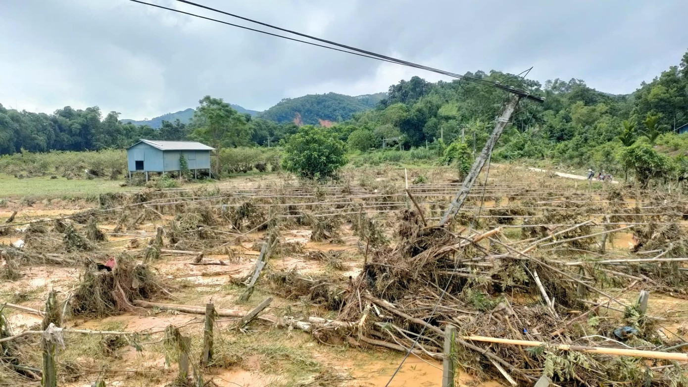 Lũ quét Tuyên Quang gây thiệt hại nặng , 4 thôn mất điện hoàn toàn - Ảnh 1.