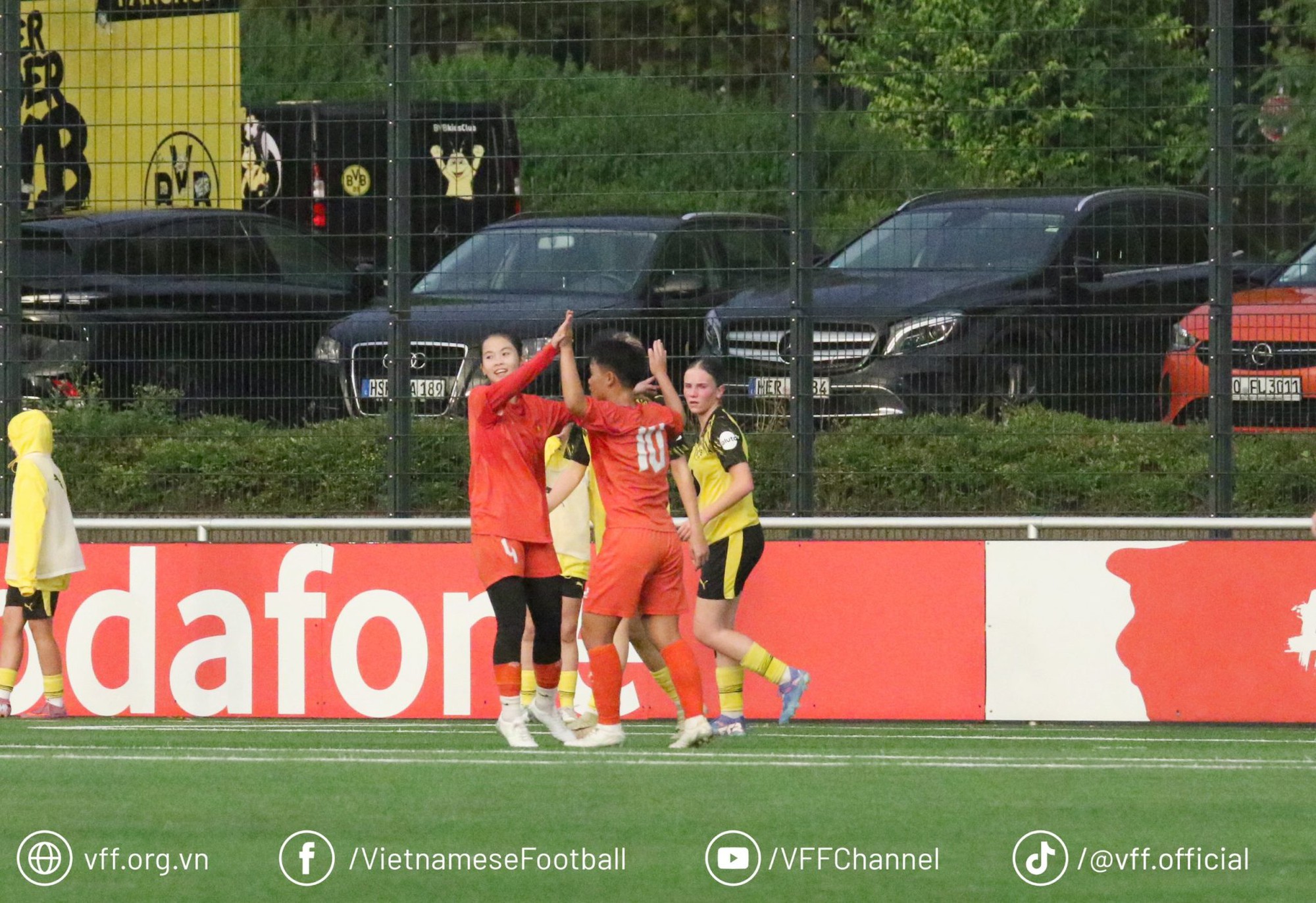Tấn công như vũ bão, tuyển Việt Nam đại thắng 6-2 trước Dortmund - Ảnh 3.
