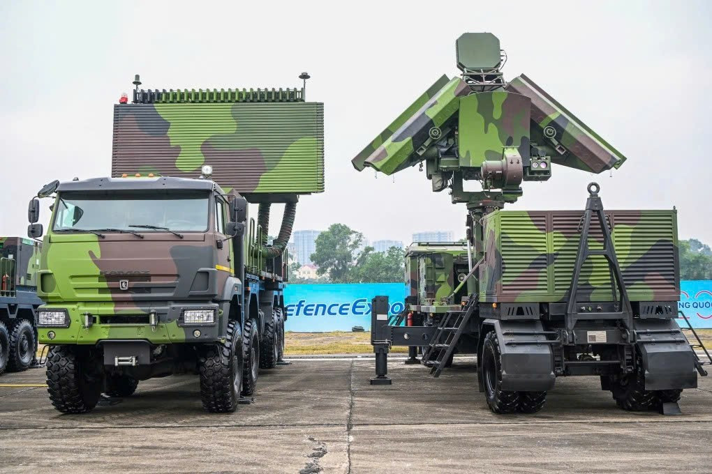 Tổ hợp chống UAV và ra - đa 3D phòng không ' made by Vietnam ' tại Triển lãm quốc phòng - Ảnh 8.