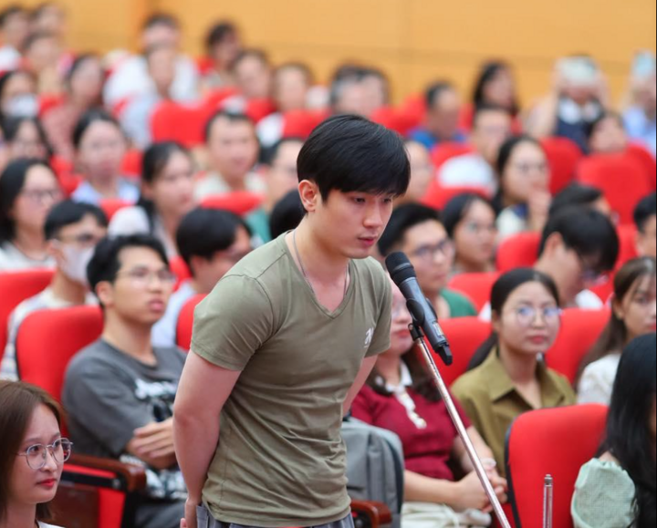 Nghe bác sĩ nội trú hô tên hay hơn Miss Grand, CĐM đề xuất phát sóng trực tiếp Match Day để người dân ngắm nhìn "tinh hoa của đất nước" - Ảnh 4.