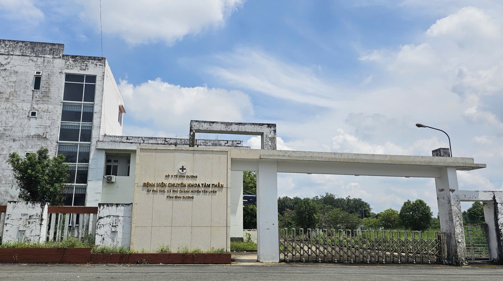 Hình Ảnh Bệnh Viện Tâm Thần Ở Tp Hcm Bỏ Hoang Nhiều Năm- Ảnh 1. Hình Ảnh Bệnh Viện Tâm Thần Ở Tp Hcm Bỏ Hoang Nhiều Năm- Ảnh 1.