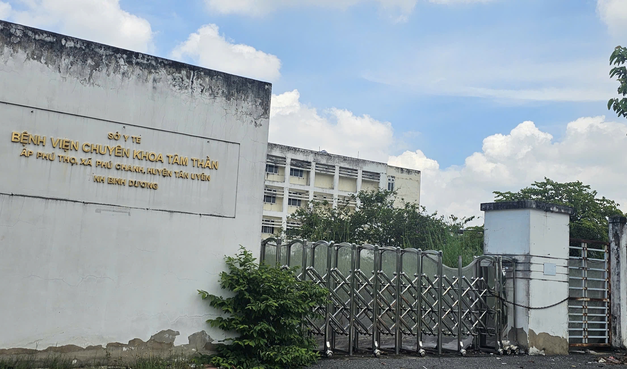 Hình Ảnh Bệnh Viện Tâm Thần Ở Tp Hcm Bỏ Hoang Nhiều Năm- Ảnh 2. Hình Ảnh Bệnh Viện Tâm Thần Ở Tp Hcm Bỏ Hoang Nhiều Năm- Ảnh 2.