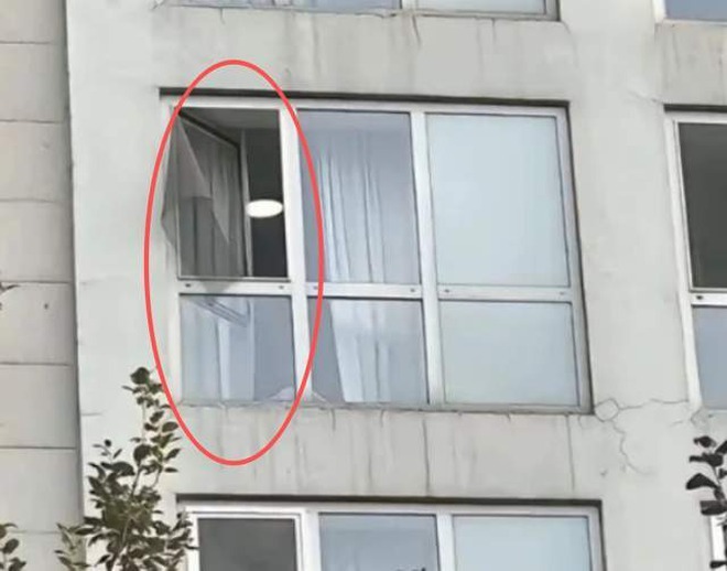 3 cái chết nghi thế lực ngầm nhúng tay ở Cbiz: Vụ ngã lầu của 3 cái chết nghi thế lực ngầm nhúng tay ở Cbiz: Vụ ngã lầu của