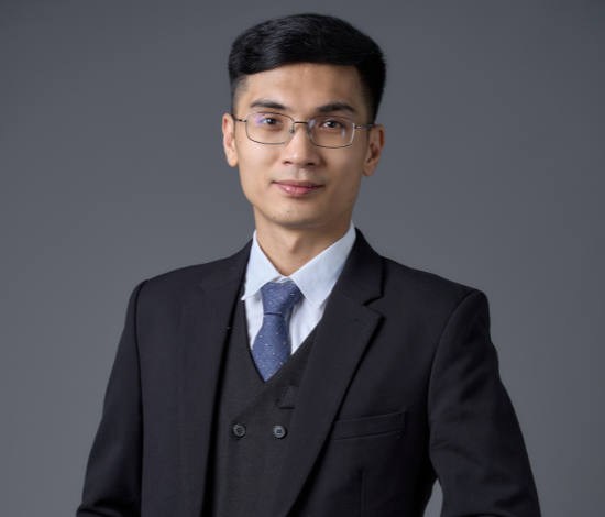 2 nhân sự của tỷ phú Phạm Nhật Vượng vừa vào top giải Quả Cầu Vàng: Người là thủ khoa ĐH Bách khoa HN, người sở hữu cả bảng vàng thành tích- Ảnh 3. 2 nhân sự của tỷ phú Phạm Nhật Vượng vừa vào top giải Quả Cầu Vàng: Người là thủ khoa ĐH Bách khoa HN, người sở hữu cả bảng vàng thành tích - Ảnh 4.