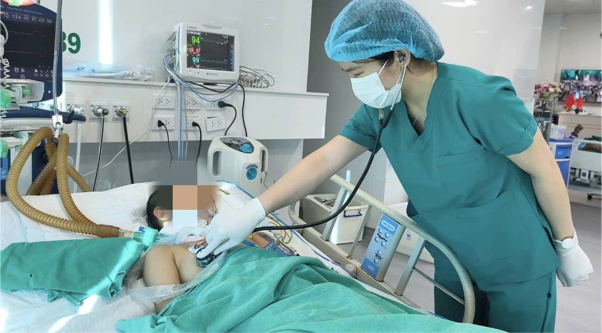 Bé gái 11 tuổi Nghệ An mắc bệnh dại sau khi chó nuôi chết bất thường - Ảnh 2.