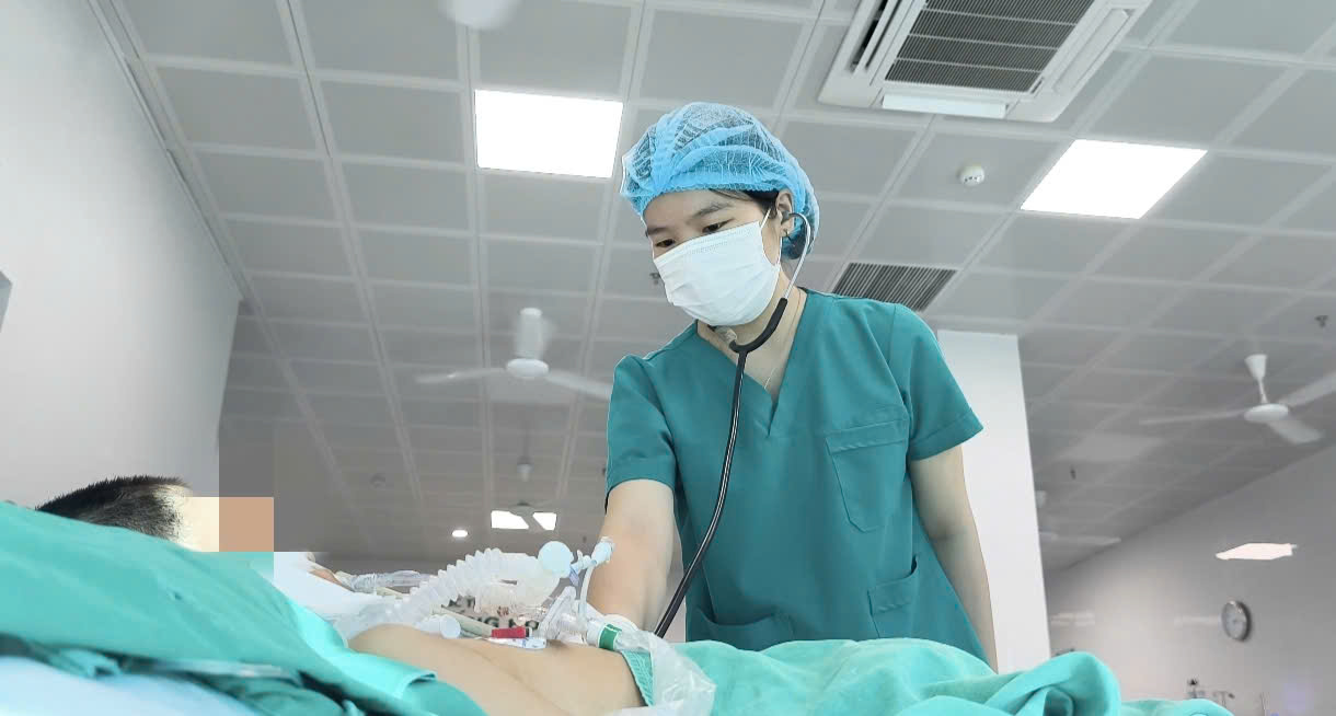 Bé gái 11 tuổi Nghệ An mắc bệnh dại sau khi chó nuôi chết bất thường - Ảnh 1.