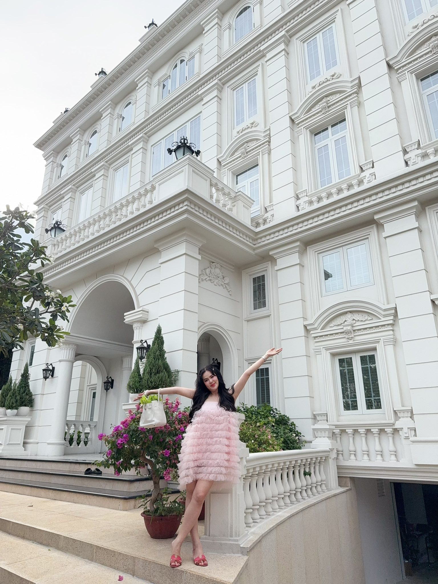 Nam NSƯT cưới mẹ đơn thân là nữ đại gia sở hữu biệt thự 200 tỷ, thề "ở cạnh nhau tới chết" - Ảnh 5.