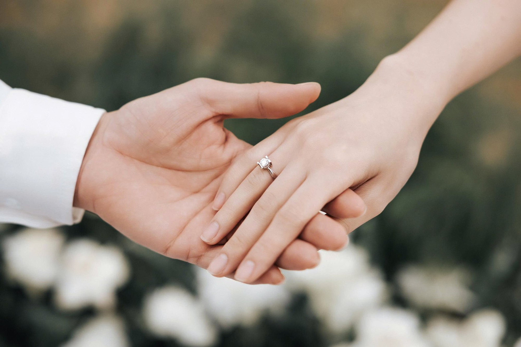 Diễn viên 41 tuổi vừa cầu hôn bạn gái bác sĩ kém 16 tuổi: Từng hủy hôn nữ nghệ sĩ nổi tiếng, siêu giàu - Ảnh 3. Diễn viên 41 tuổi vừa cầu hôn bạn gái bác sĩ kém 16 tuổi: Từng hủy hôn nữ nghệ sĩ nổi tiếng, siêu giàu - Ảnh 3.