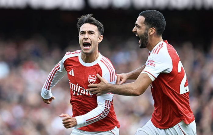 Tân binh tỏa sáng, Arsenal thắng đậm Nottingham Forest chiếm ngôi đầu Ngoại hạng - Ảnh 6.