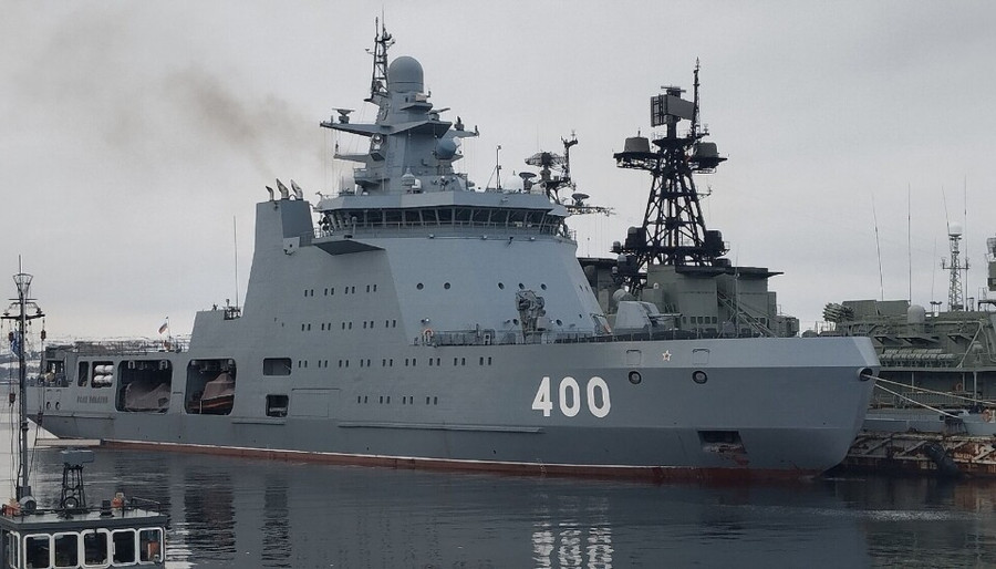 So sánh tàu phá băng Ivan Papanin của Nga với tàu Mỹ đầy triển vọng - Ảnh 2.