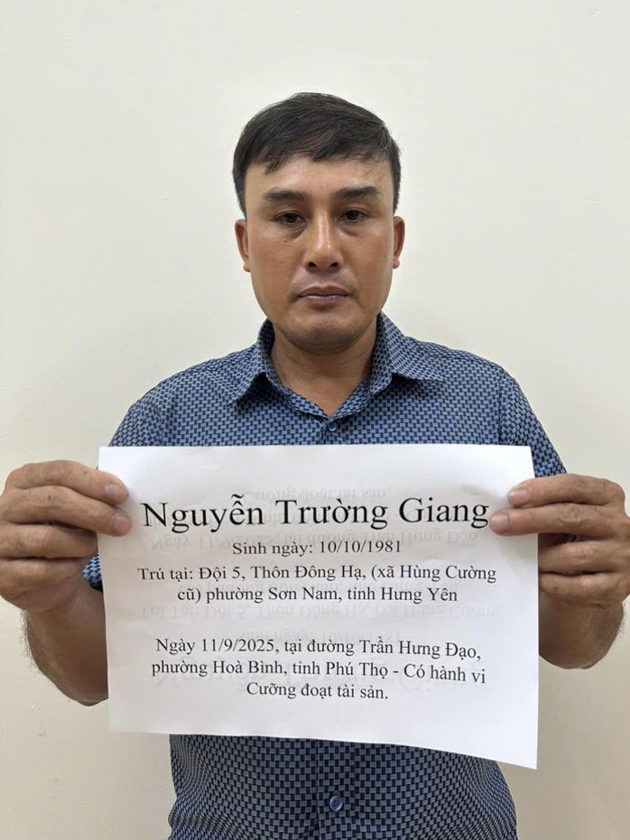 Người phụ nữ đi rửa bát thuê bị “chặt chém” 2,5 triệu đồng cho cuốc xe 70 km: Tạm giữ tài xế- Ảnh 1.