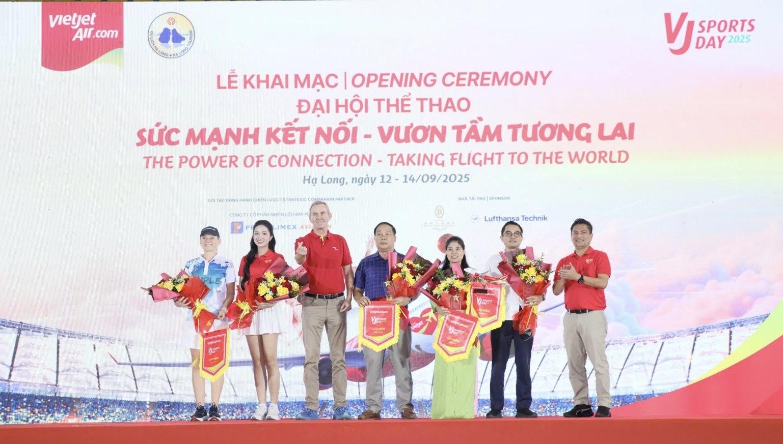 Khí thế sôi nổi và ý nghĩa tại Đại hội Thể thao Vietjet 2025 - Ảnh 4.
