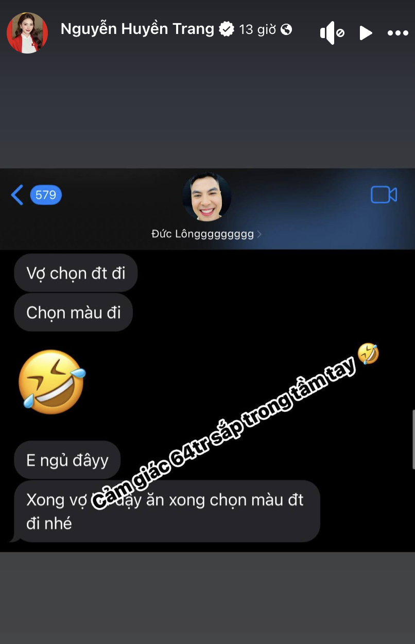 Cầu thủ nổi tiếng gọi MC Huyền Trang Mù Tạt là vợ, tặng luôn nàng iPhone 17- Ảnh 1.