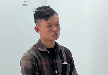 Lê Tấn Cường bị khởi tố hành vi sử dụng vũ khí quân dụng và Cố ý gây thương tích - Ảnh 1.