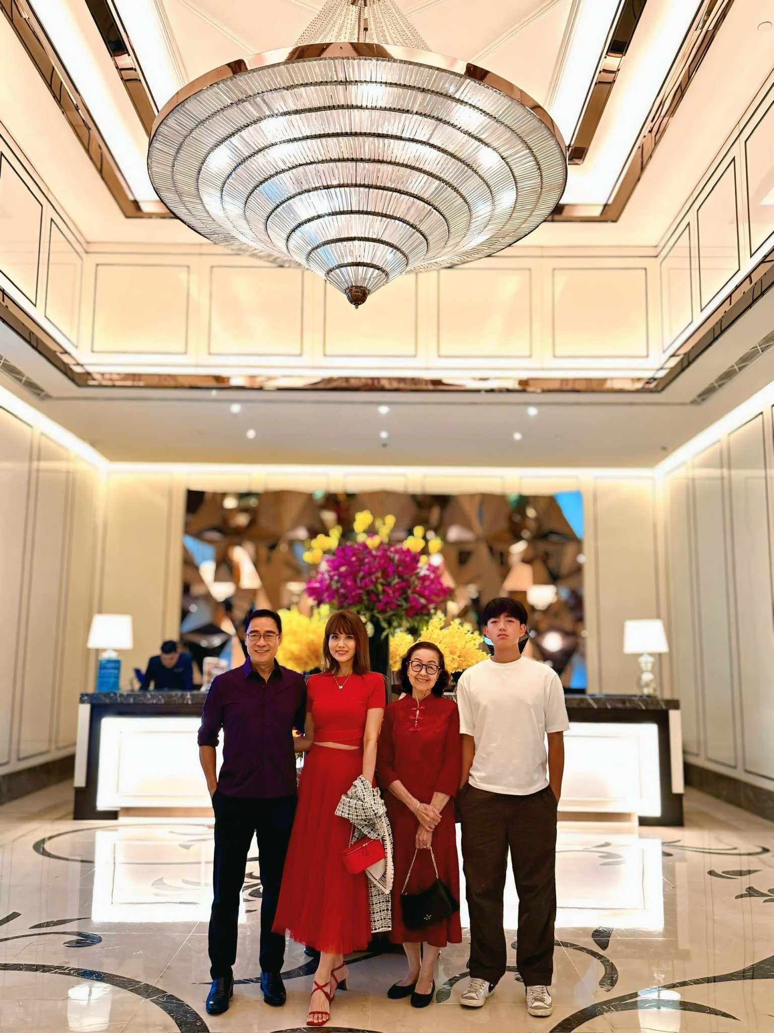 Á hậu Băng Châu: “Trong thời gian đó, tôi chỉ biết cầu nguyện, tôi nghĩ mình ở phải thì trời thương” - Ảnh 5. Á hậu Băng Châu: “Trong thời gian đó, tôi chỉ biết cầu nguyện, tôi nghĩ mình ở phải thì trời thương” - Ảnh 5.