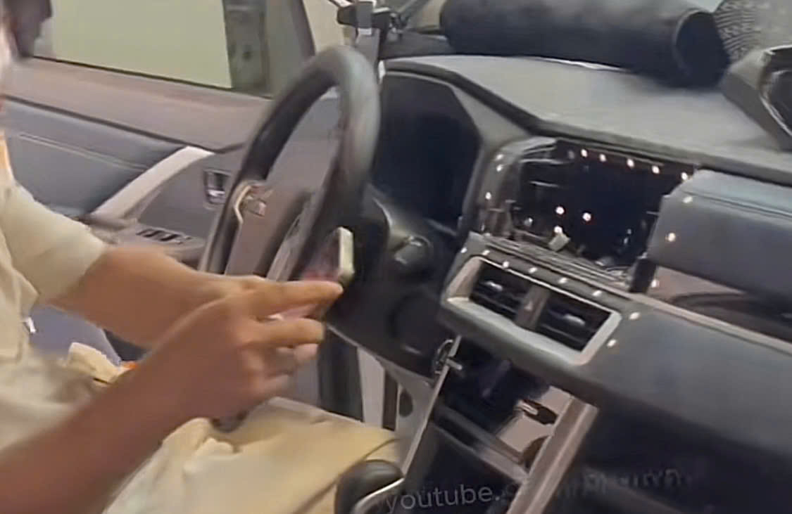 T&igrave;nh huống ph&aacute;p l&yacute; vụ cho thu&ecirc; &ocirc; t&ocirc; bị luộc đồ g&acirc;y x&ocirc;n xao cộng đồng mạng - Ảnh 1.