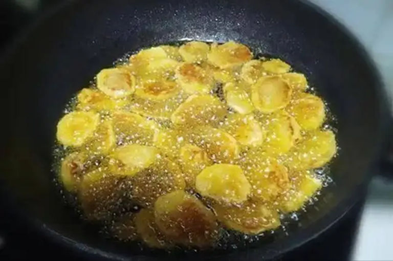 3 thực phẩm m&agrave; tế b&agrave;o ung thư &ldquo;ưa th&iacute;ch&rdquo;, rất c&oacute; thể bạn vẫn ăn hằng ng&agrave;y- Ảnh 1.