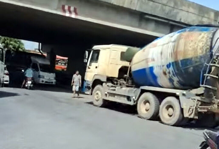 Tài xế xe bồn cố tình cán chết nữ sinh ở Hà Nội bị bắt giữ - Ảnh 2.