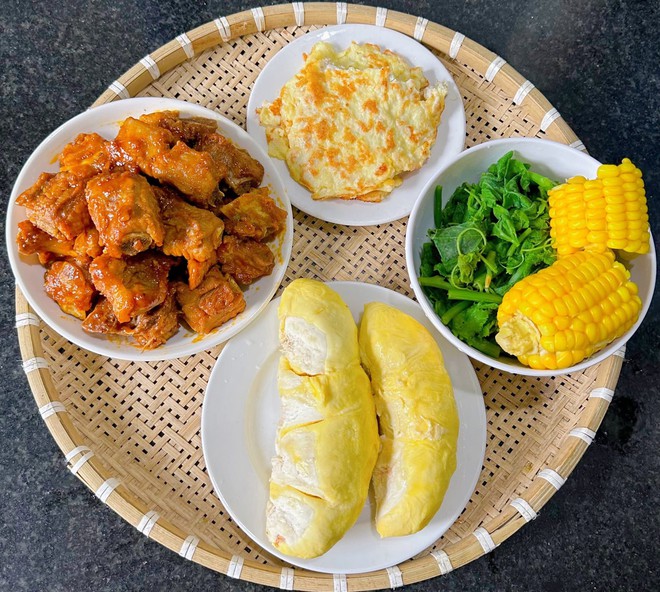 Cả nhà chồng thay phiên nhau nấu cơm cữ ngon cỡ nhà hàng cho bà đẻ: Mom này thắng đời 100-0 rồi!- Ảnh 5.